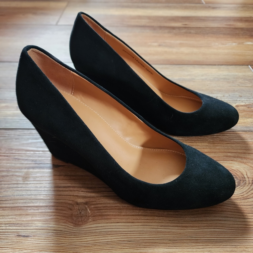J. Crew Women's Black Suede Wedge Heels Size 6.5 Round Toe